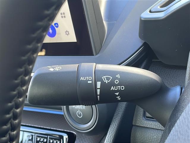 プリウス Z 寒冷地仕様 純正ナビ フルセグTV 全方位カメラ 合皮スポーツシート 前席エアシート・ヒーター ステアヒーター DA連動純正ドラレコ前後 デジタルインナーミラー パワーバックドア モデリスタエアロ(15枚目)