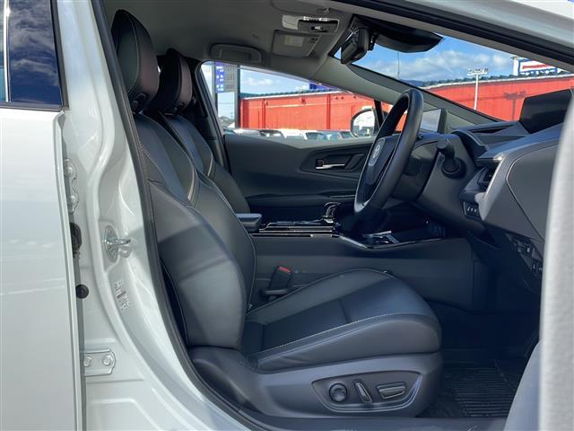 プリウス Z 寒冷地仕様 純正ナビ フルセグTV 全方位カメラ 合皮スポーツシート 前席エアシート・ヒーター ステアヒーター DA連動純正ドラレコ前後 デジタルインナーミラー パワーバックドア モデリスタエアロ(21枚目)