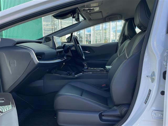 プリウス Z 寒冷地仕様 純正ナビ フルセグTV 全方位カメラ 合皮スポーツシート 前席エアシート・ヒーター ステアヒーター DA連動純正ドラレコ前後 デジタルインナーミラー パワーバックドア モデリスタエアロ(22枚目)