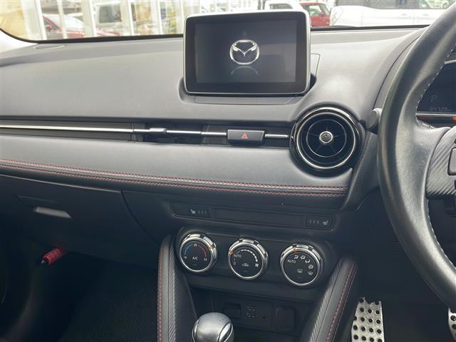 デミオ XDツーリング 4WD 純正ナビ Bカメラ ETC スマートシティブレーキサポート ヘッドアップディスプレイ パドルシフト 前席シートヒーター クルコン LEDヘッドライト フォグランプ 純正16AW スマートキー(3枚目)