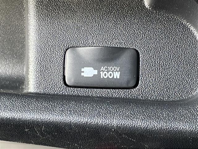 ハイエースバン スーパーＧＬ　ダーク　プライムＩＩ　４ＷＤ　社外８インチナビ　フルセグ　Ｂカメラ　両側パワースライドドア　パワーバックドア　合皮コンビシート　デジタルインナーミラー　リアヒーター・クーラー　ＬＥＤライト・フォグ　モデリスタＦスポイラー（14枚目）