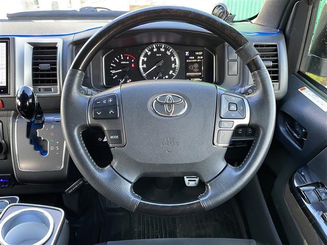 ハイエースバン スーパーＧＬ　ダーク　プライムＩＩ　４ＷＤ　社外８インチナビ　フルセグ　Ｂカメラ　両側パワースライドドア　パワーバックドア　合皮コンビシート　デジタルインナーミラー　リアヒーター・クーラー　ＬＥＤライト・フォグ　モデリスタＦスポイラー（17枚目）
