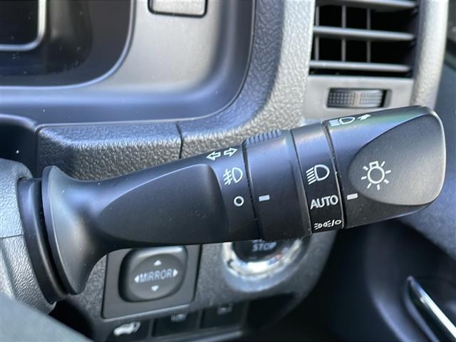 ハイエースバン スーパーＧＬ　ダーク　プライムＩＩ　４ＷＤ　社外８インチナビ　フルセグ　Ｂカメラ　両側パワースライドドア　パワーバックドア　合皮コンビシート　デジタルインナーミラー　リアヒーター・クーラー　ＬＥＤライト・フォグ　モデリスタＦスポイラー（21枚目）