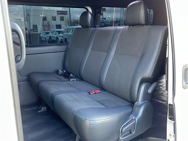 ハイエースバン スーパーＧＬ　ダーク　プライムＩＩ　４ＷＤ　社外８インチナビ　フルセグ　Ｂカメラ　両側パワースライドドア　パワーバックドア　合皮コンビシート　デジタルインナーミラー　リアヒーター・クーラー　ＬＥＤライト・フォグ　モデリスタＦスポイラー（28枚目）