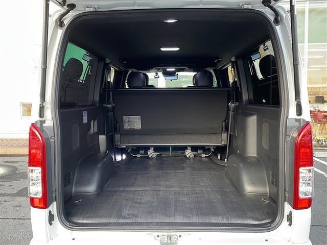 ハイエースバン スーパーＧＬ　ダーク　プライムＩＩ　４ＷＤ　社外８インチナビ　フルセグ　Ｂカメラ　両側パワースライドドア　パワーバックドア　合皮コンビシート　デジタルインナーミラー　リアヒーター・クーラー　ＬＥＤライト・フォグ　モデリスタＦスポイラー（29枚目）