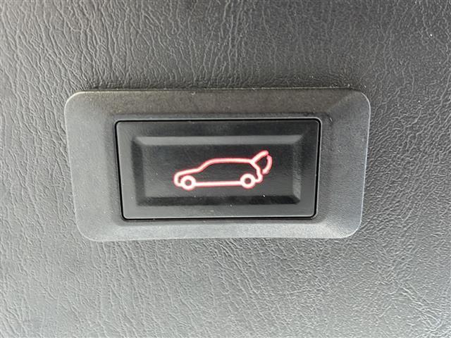 ハイエースバン スーパーＧＬ　ダーク　プライムＩＩ　４ＷＤ　社外８インチナビ　フルセグ　Ｂカメラ　両側パワースライドドア　パワーバックドア　合皮コンビシート　デジタルインナーミラー　リアヒーター・クーラー　ＬＥＤライト・フォグ　モデリスタＦスポイラー（31枚目）