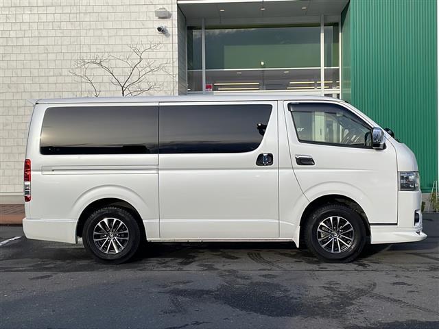 ハイエースバン スーパーＧＬ　ダーク　プライムＩＩ　４ＷＤ　社外８インチナビ　フルセグ　Ｂカメラ　両側パワースライドドア　パワーバックドア　合皮コンビシート　デジタルインナーミラー　リアヒーター・クーラー　ＬＥＤライト・フォグ　モデリスタＦスポイラー（39枚目）