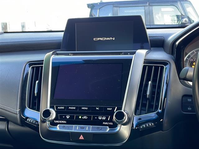 クラウンハイブリッド RS Four 4WD 純正ナビ フルセグ Bカメラ 前席パワーシート・ヒーター ステアリングヒーター 衝突軽減ブレーキ 追従クルーズコントロール アダプティブハイビーム レーンキープ 前後ドラレコ LEDライト(3枚目)