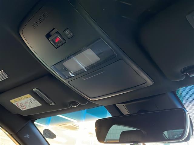 クラウンハイブリッド RS Four 4WD 純正ナビ フルセグ Bカメラ 前席パワーシート・ヒーター ステアリングヒーター 衝突軽減ブレーキ 追従クルーズコントロール アダプティブハイビーム レーンキープ 前後ドラレコ LEDライト(16枚目)