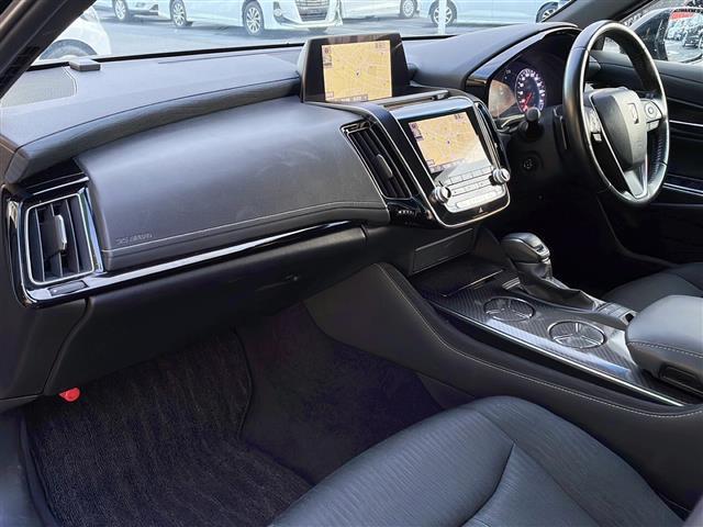 クラウンハイブリッド RS Four 4WD 純正ナビ フルセグ Bカメラ 前席パワーシート・ヒーター ステアリングヒーター 衝突軽減ブレーキ 追従クルーズコントロール アダプティブハイビーム レーンキープ 前後ドラレコ LEDライト(25枚目)