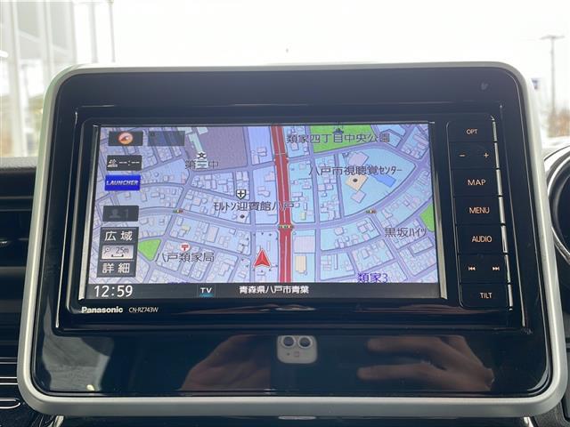 スペーシアカスタム ハイブリッドＸＳ　４ＷＤ　セーフティサポート　純正ナビ　フルセグ　バックカメラ　両側パワースライドドア　合皮コンビシート　前席シートヒーター　衝突軽減ブレーキ　レーンキープ　ハイビームアシスト　リアパーキングセンサー（5枚目）