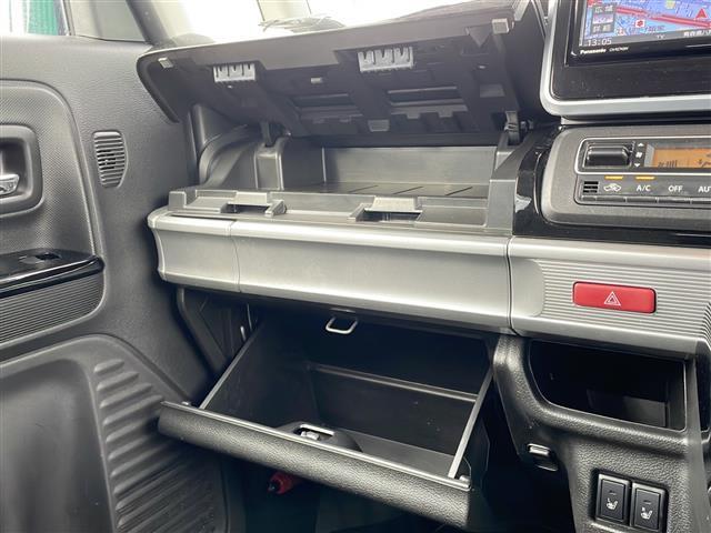 スペーシアカスタム ハイブリッドＸＳ　４ＷＤ　セーフティサポート　純正ナビ　フルセグ　バックカメラ　両側パワースライドドア　合皮コンビシート　前席シートヒーター　衝突軽減ブレーキ　レーンキープ　ハイビームアシスト　リアパーキングセンサー（18枚目）