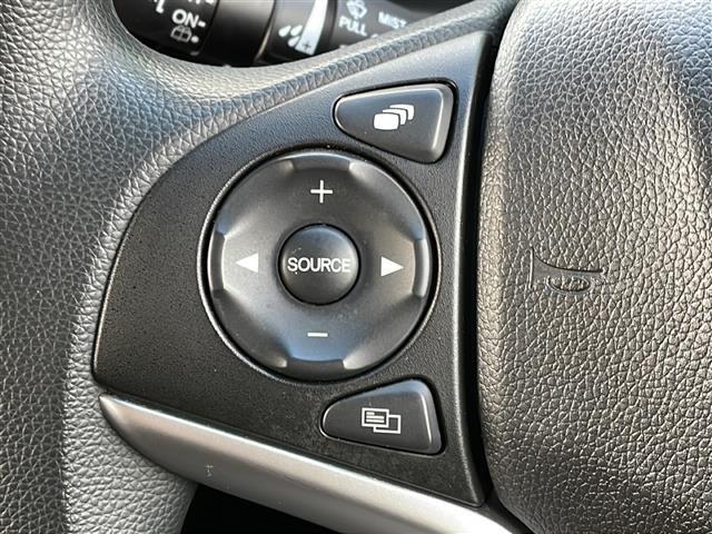 シャトル ハイブリッド　ホンダセンシング　４ＷＤ　社外メモリナビ　バックカメラ　ホンダセンシング　衝突軽減ブレーキ　追従クルコン　路外逸脱抑制機能　誤発進抑制機能　ワイパーデアイサー　ＥＴＣ　ＬＥＤヘッドライト　フォグランプ　スマートキー（13枚目）