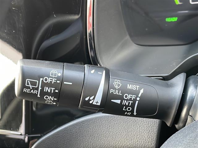 シャトル ハイブリッド　ホンダセンシング　４ＷＤ　社外メモリナビ　バックカメラ　ホンダセンシング　衝突軽減ブレーキ　追従クルコン　路外逸脱抑制機能　誤発進抑制機能　ワイパーデアイサー　ＥＴＣ　ＬＥＤヘッドライト　フォグランプ　スマートキー（15枚目）