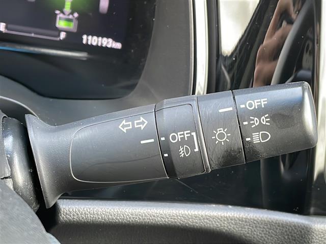 シャトル ハイブリッド　ホンダセンシング　４ＷＤ　社外メモリナビ　バックカメラ　ホンダセンシング　衝突軽減ブレーキ　追従クルコン　路外逸脱抑制機能　誤発進抑制機能　ワイパーデアイサー　ＥＴＣ　ＬＥＤヘッドライト　フォグランプ　スマートキー（16枚目）