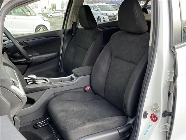 シャトル ハイブリッド　ホンダセンシング　４ＷＤ　社外メモリナビ　バックカメラ　ホンダセンシング　衝突軽減ブレーキ　追従クルコン　路外逸脱抑制機能　誤発進抑制機能　ワイパーデアイサー　ＥＴＣ　ＬＥＤヘッドライト　フォグランプ　スマートキー（24枚目）