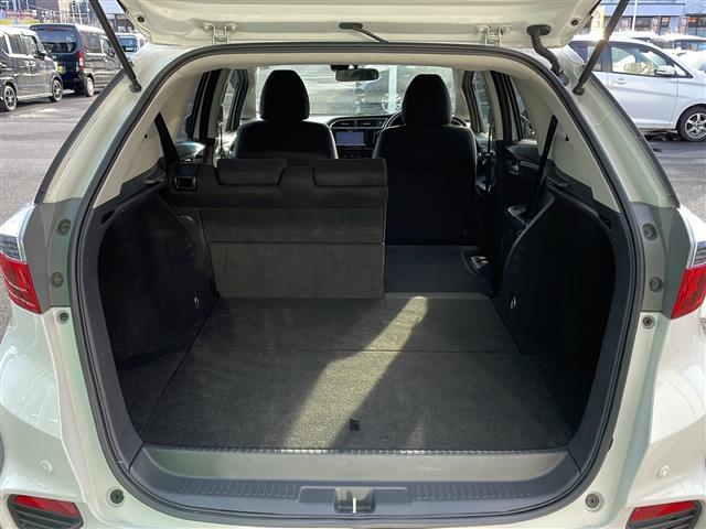 シャトル ハイブリッド　ホンダセンシング　４ＷＤ　社外メモリナビ　バックカメラ　ホンダセンシング　衝突軽減ブレーキ　追従クルコン　路外逸脱抑制機能　誤発進抑制機能　ワイパーデアイサー　ＥＴＣ　ＬＥＤヘッドライト　フォグランプ　スマートキー（28枚目）