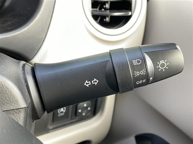 デイズ Ｘ　Ｖセレクション＋セーフティＩＩ　４ＷＤ　純正ＣＤオーディオ　アラウンドビューモニター　エマージェンシーブレーキ　横滑り防止機能　運転席シートヒーター　ＥＴＣ　アイドリングストップ　プッシュスタート　スマートキー　純正フロアマット（16枚目）