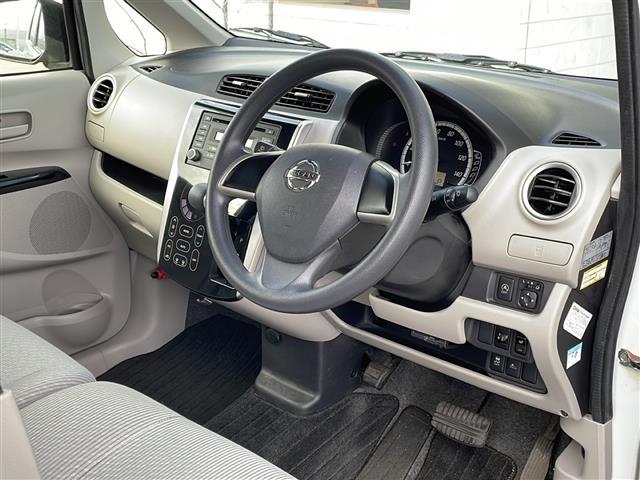 デイズ Ｘ　Ｖセレクション＋セーフティＩＩ　４ＷＤ　純正ＣＤオーディオ　アラウンドビューモニター　エマージェンシーブレーキ　横滑り防止機能　運転席シートヒーター　ＥＴＣ　アイドリングストップ　プッシュスタート　スマートキー　純正フロアマット（18枚目）