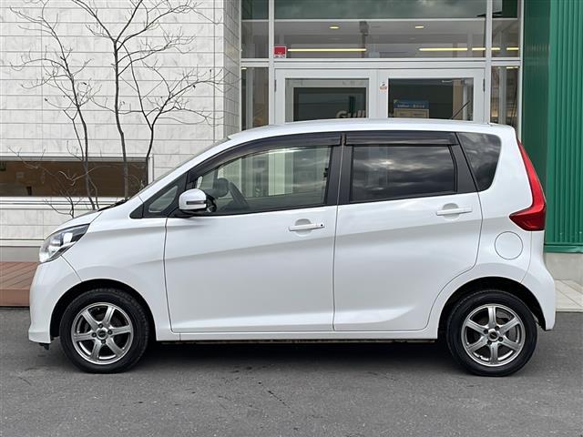 デイズ Ｘ　Ｖセレクション＋セーフティＩＩ　４ＷＤ　純正ＣＤオーディオ　アラウンドビューモニター　エマージェンシーブレーキ　横滑り防止機能　運転席シートヒーター　ＥＴＣ　アイドリングストップ　プッシュスタート　スマートキー　純正フロアマット（36枚目）