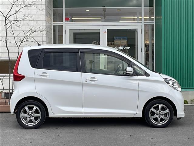 デイズ Ｘ　Ｖセレクション＋セーフティＩＩ　４ＷＤ　純正ＣＤオーディオ　アラウンドビューモニター　エマージェンシーブレーキ　横滑り防止機能　運転席シートヒーター　ＥＴＣ　アイドリングストップ　プッシュスタート　スマートキー　純正フロアマット（37枚目）