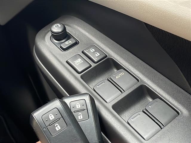 スイフト ハイブリッドＭＺ　４ＷＤ　全方位モニター付９インチメモリーナビ　フルセグ　前席シートヒーター　セーフティサポート　デュアルセンサーブレーキサポート２　追従クルコン　アダプティブハイビーム　レーンキープ　ＢＳＭ　ＬＥＤ（13枚目）