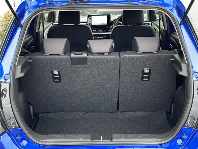 スイフト ハイブリッドＭＺ　４ＷＤ　全方位モニター付９インチメモリーナビ　フルセグ　前席シートヒーター　セーフティサポート　デュアルセンサーブレーキサポート２　追従クルコン　アダプティブハイビーム　レーンキープ　ＢＳＭ　ＬＥＤ（29枚目）