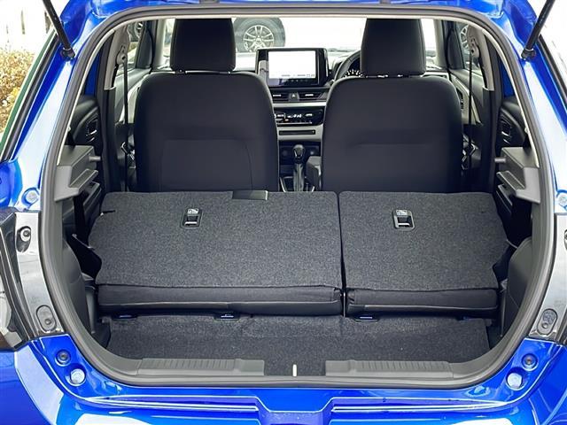 スイフト ハイブリッドＭＺ　４ＷＤ　全方位モニター付９インチメモリーナビ　フルセグ　前席シートヒーター　セーフティサポート　デュアルセンサーブレーキサポート２　追従クルコン　アダプティブハイビーム　レーンキープ　ＢＳＭ　ＬＥＤ（30枚目）