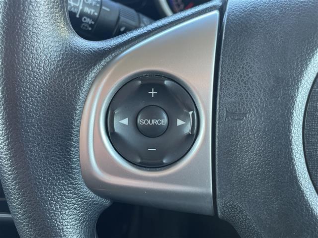 Ｎ－ＢＯＸカスタム Ｇ　ＳＳブラックスタイルパッケージ　４ＷＤ　純正８型ナビ　フルセグＴＶ　純正フリップダウンモニター　Ｂカメラ　純正エンジンスターター　ビルトインＥＴＣ　ドライブレコーダー　両側パワースライドドア　前席ートヒーター　ＨＩＤライト　フォグ（18枚目）