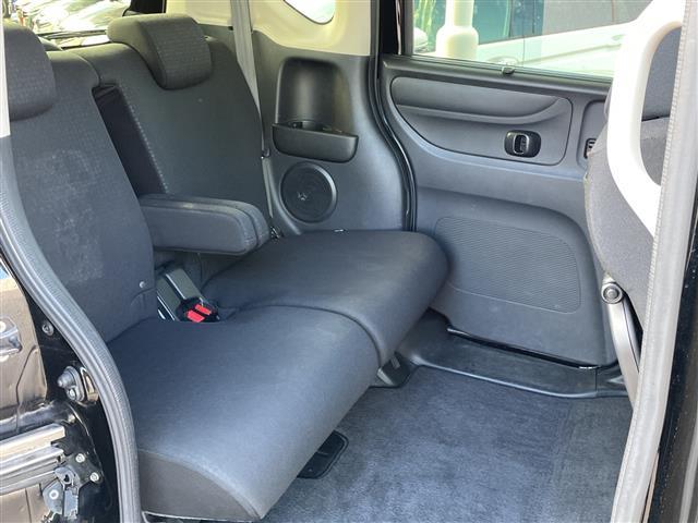 Ｎ－ＢＯＸカスタム Ｇ　ＳＳブラックスタイルパッケージ　４ＷＤ　純正８型ナビ　フルセグＴＶ　純正フリップダウンモニター　Ｂカメラ　純正エンジンスターター　ビルトインＥＴＣ　ドライブレコーダー　両側パワースライドドア　前席ートヒーター　ＨＩＤライト　フォグ（26枚目）