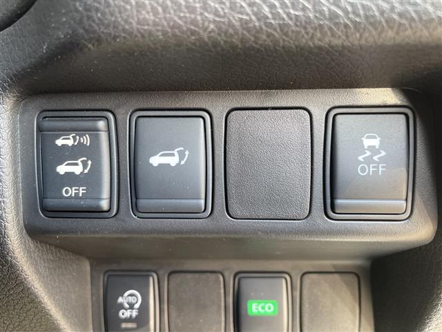 エクストレイル ２０Ｘｔ　エマージェンシーブレーキパッケージ　４ＷＤ　純正ナビ・フルセグＴＶ　アラウンドビューモニター　パワーバックドア　パーキングアシスト　前席シートヒーター　エマージェンシーブレーキ　ＥＴＣ　前方ドラレコ　クルコン　ＬＥＤライト　ルーフレール（10枚目）