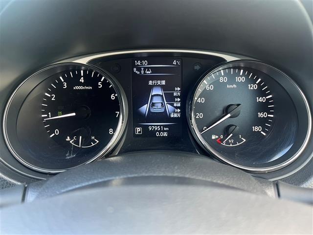 エクストレイル ２０Ｘｔ　エマージェンシーブレーキパッケージ　４ＷＤ　純正ナビ・フルセグＴＶ　アラウンドビューモニター　パワーバックドア　パーキングアシスト　前席シートヒーター　エマージェンシーブレーキ　ＥＴＣ　前方ドラレコ　クルコン　ＬＥＤライト　ルーフレール（14枚目）