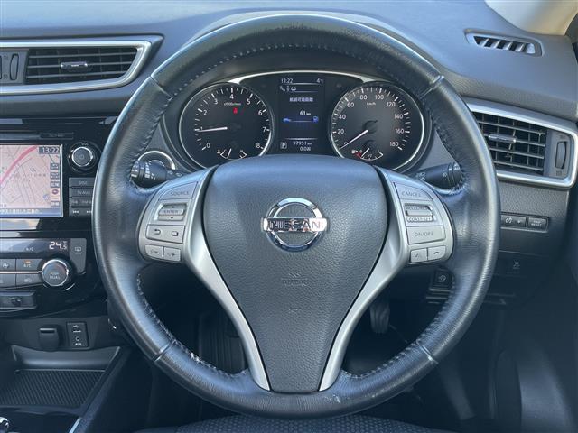 エクストレイル ２０Ｘｔ　エマージェンシーブレーキパッケージ　４ＷＤ　純正ナビ・フルセグＴＶ　アラウンドビューモニター　パワーバックドア　パーキングアシスト　前席シートヒーター　エマージェンシーブレーキ　ＥＴＣ　前方ドラレコ　クルコン　ＬＥＤライト　ルーフレール（15枚目）