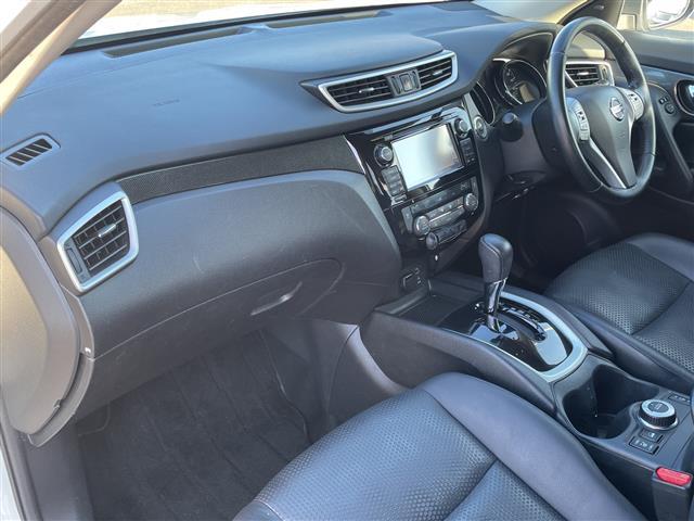 エクストレイル ２０Ｘｔ　エマージェンシーブレーキパッケージ　４ＷＤ　純正ナビ・フルセグＴＶ　アラウンドビューモニター　パワーバックドア　パーキングアシスト　前席シートヒーター　エマージェンシーブレーキ　ＥＴＣ　前方ドラレコ　クルコン　ＬＥＤライト　ルーフレール（21枚目）