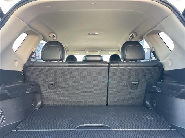 エクストレイル ２０Ｘｔ　エマージェンシーブレーキパッケージ　４ＷＤ　純正ナビ・フルセグＴＶ　アラウンドビューモニター　パワーバックドア　パーキングアシスト　前席シートヒーター　エマージェンシーブレーキ　ＥＴＣ　前方ドラレコ　クルコン　ＬＥＤライト　ルーフレール（26枚目）