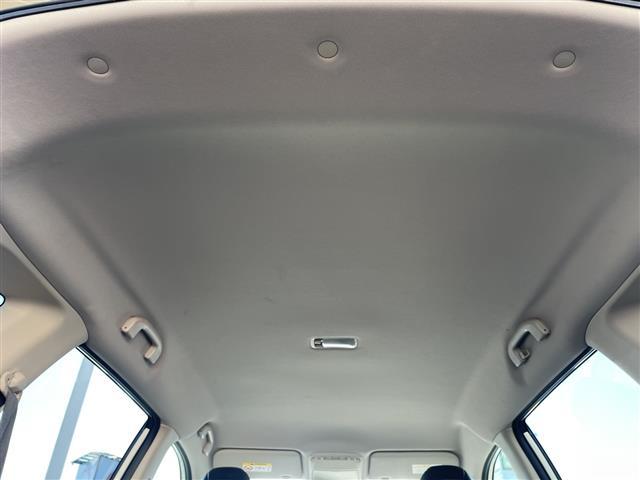 エクストレイル ２０Ｘｔ　エマージェンシーブレーキパッケージ　４ＷＤ　純正ナビ・フルセグＴＶ　アラウンドビューモニター　パワーバックドア　パーキングアシスト　前席シートヒーター　エマージェンシーブレーキ　ＥＴＣ　前方ドラレコ　クルコン　ＬＥＤライト　ルーフレール（28枚目）