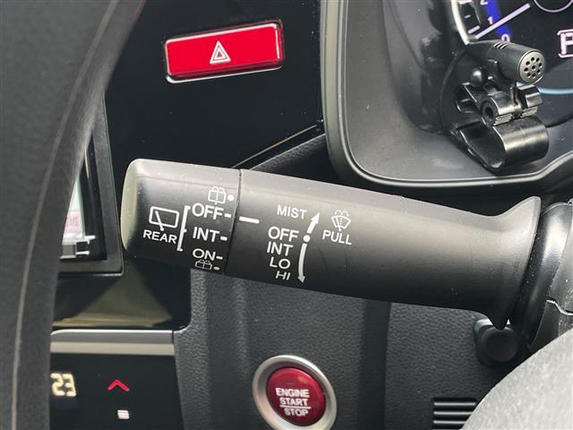 フィット １３Ｇ・Ｆパッケージ　コンフォートエディション　４ＷＤ　ナビ　フルセグ　Ｂｌｕｅｔｏｏｔｈ　バックカメラ　前席シートヒーター　前方ドライブレコーダー　ＥＴＣ　ワイパーデアイサー　スマートキー　プッシュスタート　純正フロアマット　社外１５インチＡＷ（15枚目）