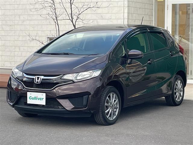 フィット １３Ｇ・Ｆパッケージ　コンフォートエディション　４ＷＤ　ナビ　フルセグ　Ｂｌｕｅｔｏｏｔｈ　バックカメラ　前席シートヒーター　前方ドライブレコーダー　ＥＴＣ　ワイパーデアイサー　スマートキー　プッシュスタート　純正フロアマット　社外１５インチＡＷ（33枚目）