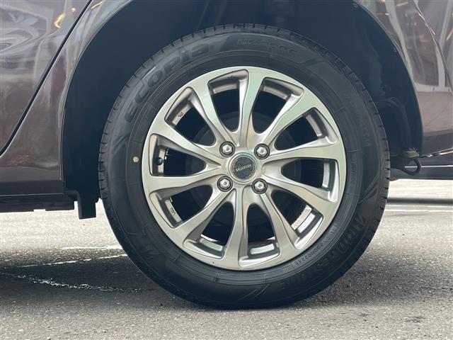 フィット １３Ｇ・Ｆパッケージ　コンフォートエディション　４ＷＤ　ナビ　フルセグ　Ｂｌｕｅｔｏｏｔｈ　バックカメラ　前席シートヒーター　前方ドライブレコーダー　ＥＴＣ　ワイパーデアイサー　スマートキー　プッシュスタート　純正フロアマット　社外１５インチＡＷ（41枚目）