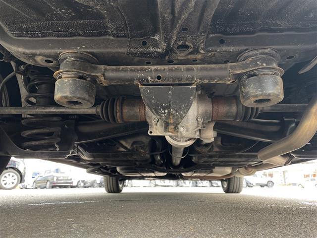 フィット １３Ｇ・Ｆパッケージ　コンフォートエディション　４ＷＤ　ナビ　フルセグ　Ｂｌｕｅｔｏｏｔｈ　バックカメラ　前席シートヒーター　前方ドライブレコーダー　ＥＴＣ　ワイパーデアイサー　スマートキー　プッシュスタート　純正フロアマット　社外１５インチＡＷ（43枚目）