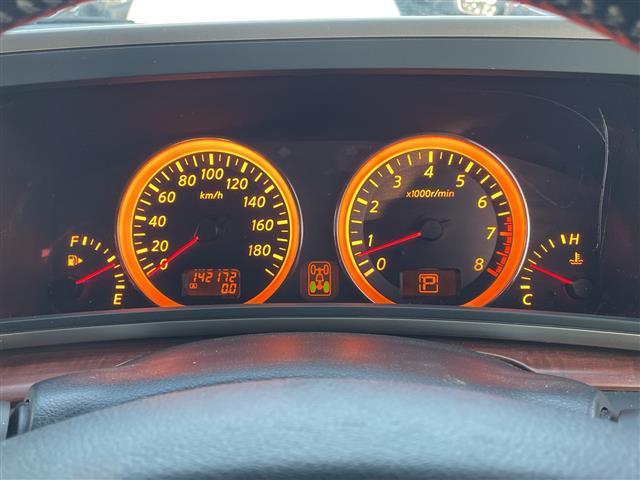 エルグランド ハイウェイスター　ワンオーナー　４ＷＤ　純正８型ＤＶＤナビ・フルセグＴＶ　サイドブラインドモニター　ＥＴＣ　両側パワースライドドア　センターデフロック　ステアリングスイッチ　アクティブＡＦＳ　ＨＩＤヘッドライト　フォグ（15枚目）