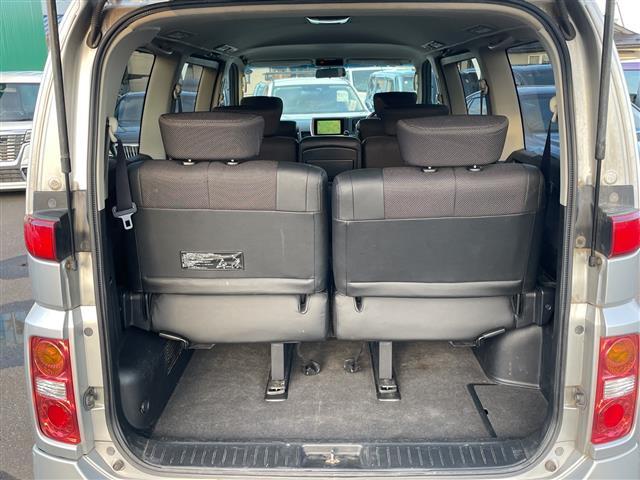 エルグランド ハイウェイスター　ワンオーナー　４ＷＤ　純正８型ＤＶＤナビ・フルセグＴＶ　サイドブラインドモニター　ＥＴＣ　両側パワースライドドア　センターデフロック　ステアリングスイッチ　アクティブＡＦＳ　ＨＩＤヘッドライト　フォグ（25枚目）