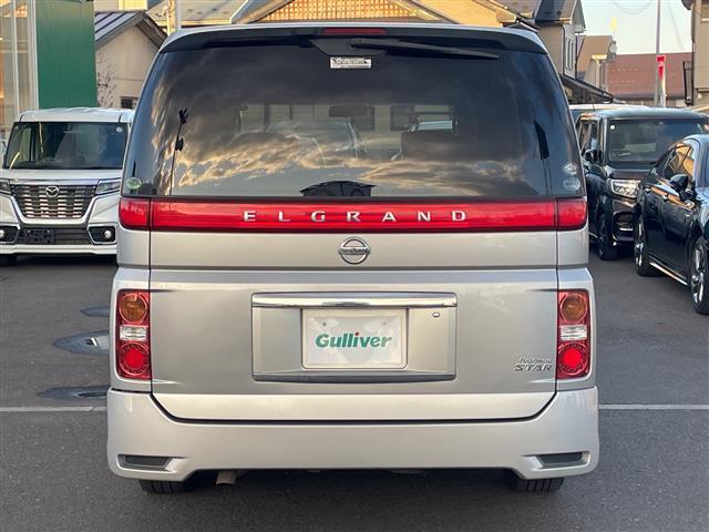 エルグランド ハイウェイスター　ワンオーナー　４ＷＤ　純正８型ＤＶＤナビ・フルセグＴＶ　サイドブラインドモニター　ＥＴＣ　両側パワースライドドア　センターデフロック　ステアリングスイッチ　アクティブＡＦＳ　ＨＩＤヘッドライト　フォグ（31枚目）