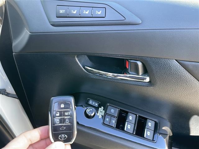 ヴェルファイアハイブリッド ZR 4WD 純正10インチナビTV パノラミックビューモニター ツインムーンルーフ 合皮コンビシート 両側パワースライドドア パワーバックドア ロクサーニ21インチAW タナベ車高調 モデリスタエアロ(13枚目)