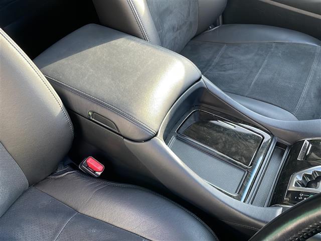 ヴェルファイアハイブリッド ZR 4WD 純正10インチナビTV パノラミックビューモニター ツインムーンルーフ 合皮コンビシート 両側パワースライドドア パワーバックドア ロクサーニ21インチAW タナベ車高調 モデリスタエアロ(19枚目)