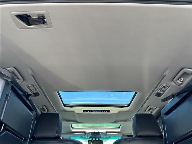 ヴェルファイアハイブリッド ZR 4WD 純正10インチナビTV パノラミックビューモニター ツインムーンルーフ 合皮コンビシート 両側パワースライドドア パワーバックドア ロクサーニ21インチAW タナベ車高調 モデリスタエアロ(30枚目)