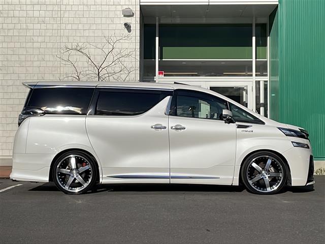 ヴェルファイアハイブリッド ZR 4WD 純正10インチナビTV パノラミックビューモニター ツインムーンルーフ 合皮コンビシート 両側パワースライドドア パワーバックドア ロクサーニ21インチAW タナベ車高調 モデリスタエアロ(39枚目)