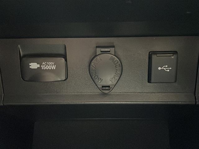 アルファードハイブリッド SR Cパッケージ 4WD 純正10.5型ナビ 13.3インチリアエンターテイメント JBLプレミアムサウンド パノラミックビューモニタ デジタルインナーミラー Pバックドア 合皮エアシート セーフティセンス モデリスタ(18枚目)