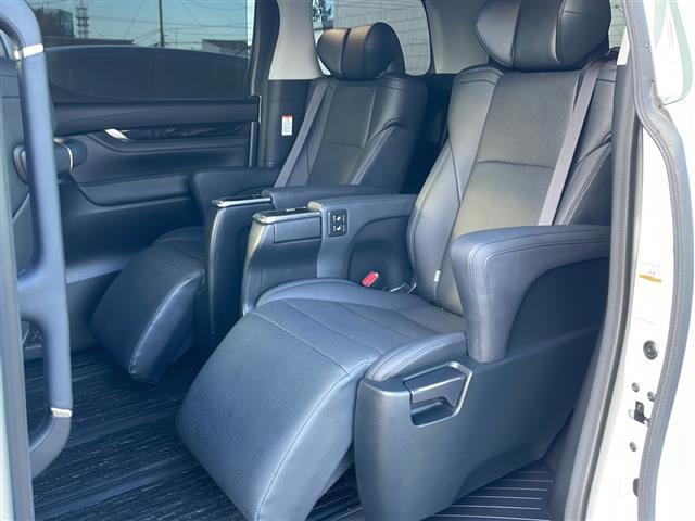 アルファードハイブリッド SR Cパッケージ 4WD 純正10.5型ナビ 13.3インチリアエンターテイメント JBLプレミアムサウンド パノラミックビューモニタ デジタルインナーミラー Pバックドア 合皮エアシート セーフティセンス モデリスタ(26枚目)