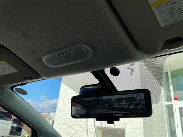 ノート ｅ－パワー　Ｘ　ワンオーナー　純正ＳＤナビ　フルセグ　アラウンドビューモニター　エマージェンシーブレーキ　レーンキープ　前後コーナーセンサー　ドアミラーヒーター　スマートルームミラー　ＬＥＤヘッドライト　フォグランプ（9枚目）